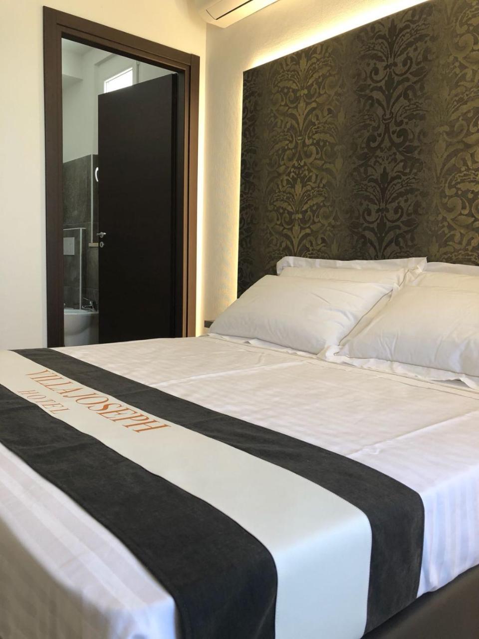 Hotel Villa Joseph Marotta Buitenkant foto