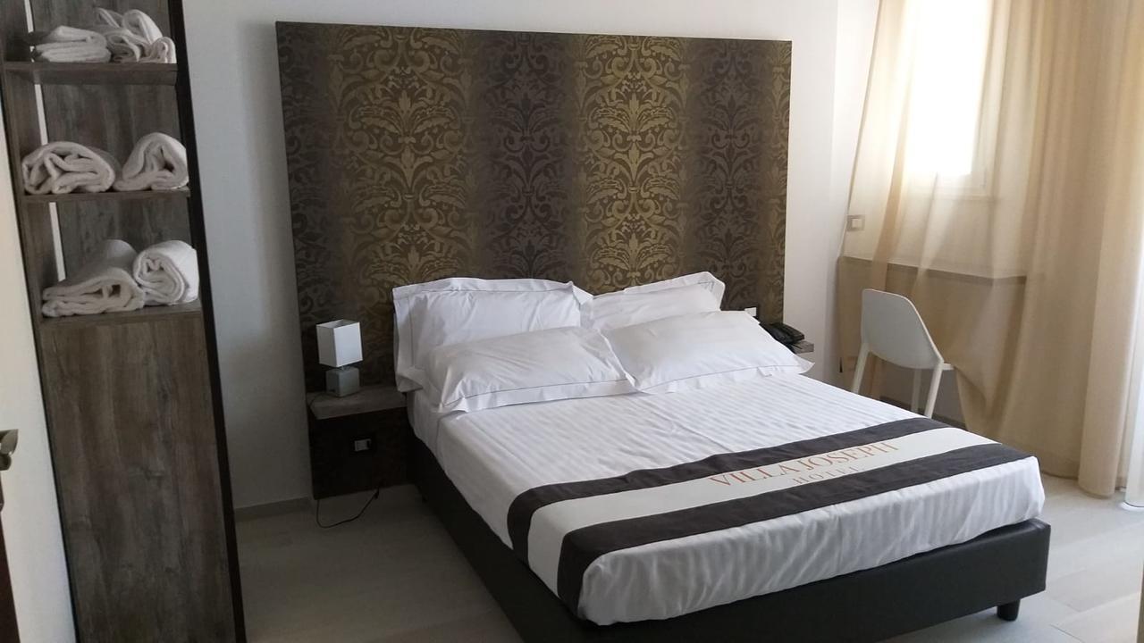 Hotel Villa Joseph Marotta Buitenkant foto